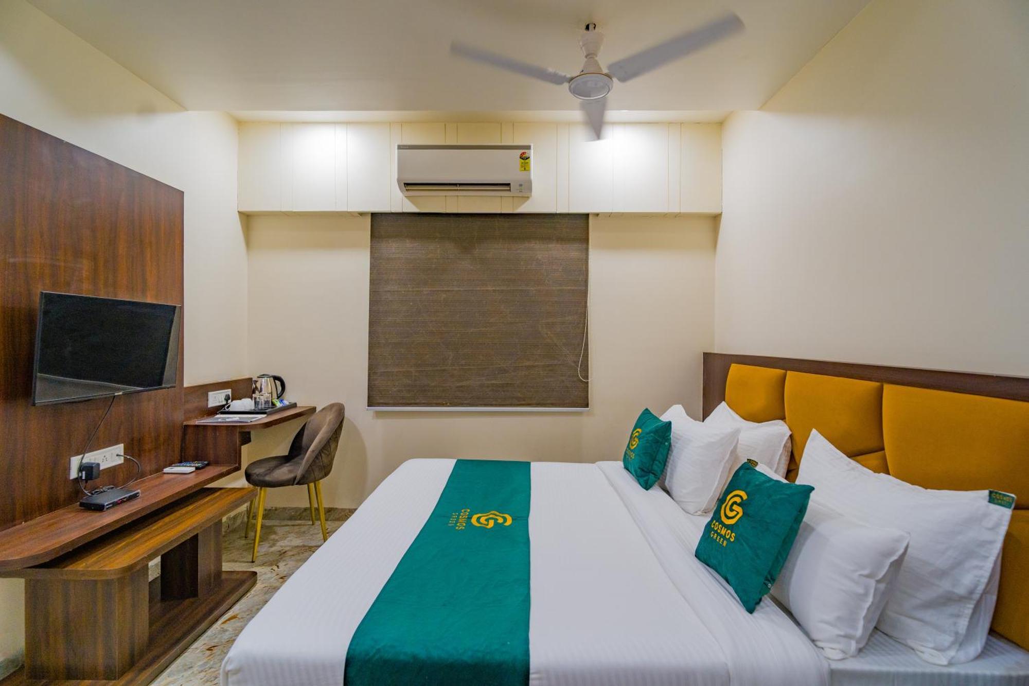 Hotel Kanha Shree By Cosmos Green Indore Oda fotoğraf