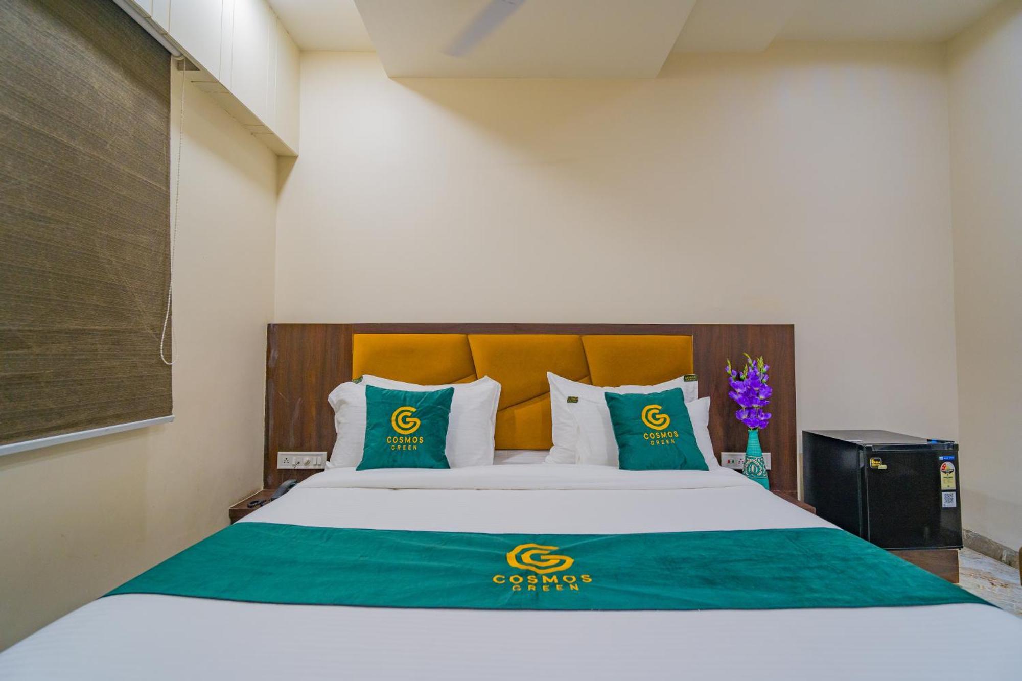 Hotel Kanha Shree By Cosmos Green Indore Oda fotoğraf